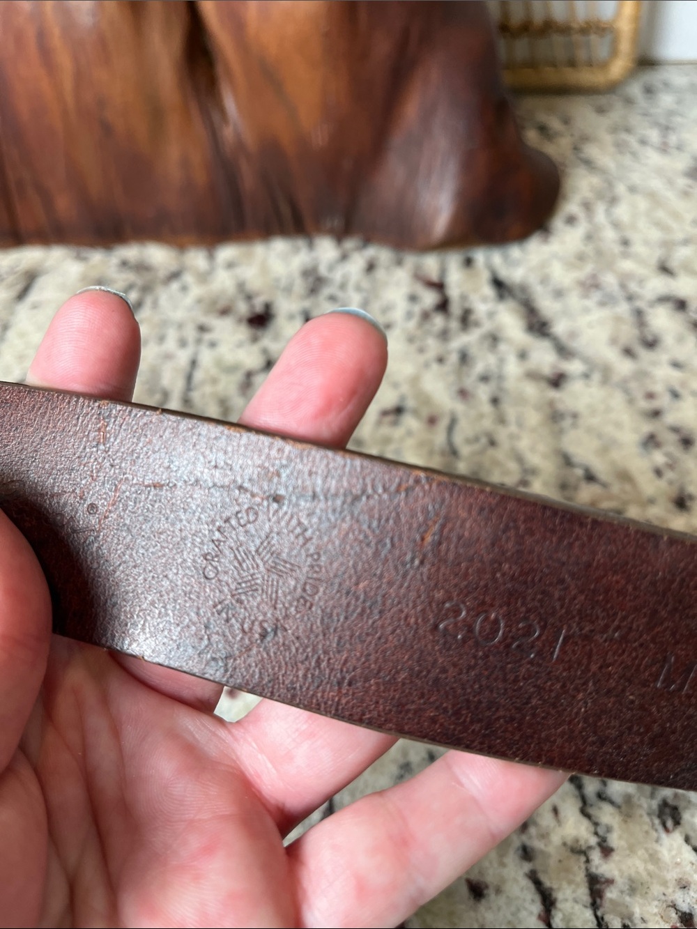 Eddie Bauer Brown Leather Belt with Brass-Tone Buckle - Picture 6 of 8
